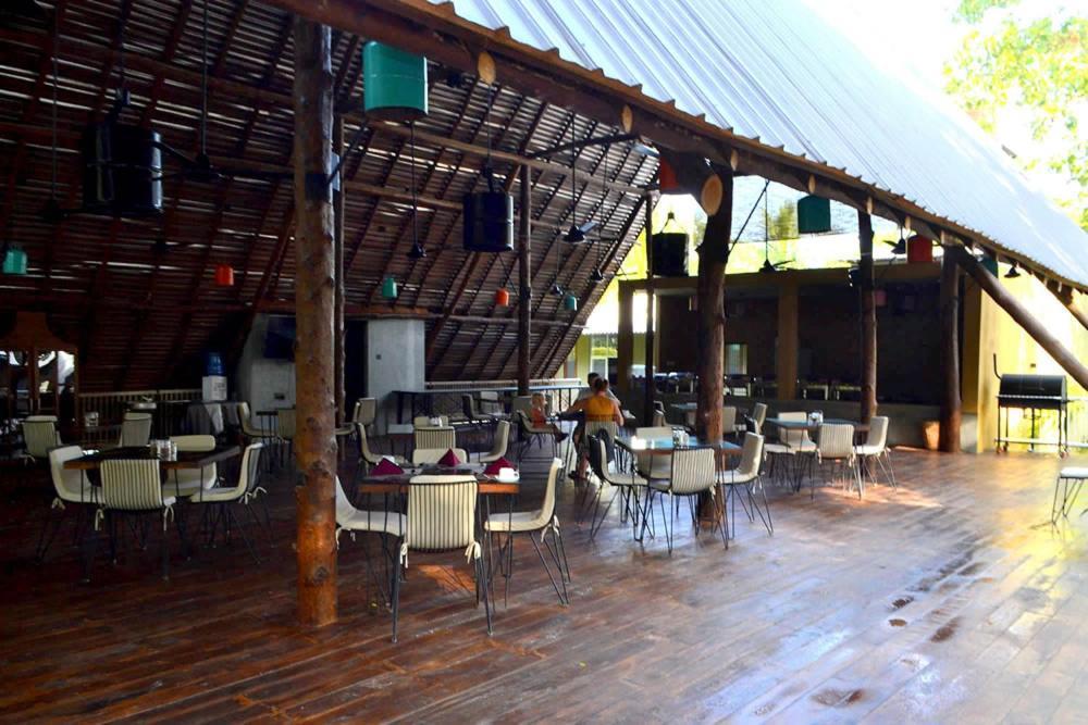 Kottawatta River Bank Resort Udawalawe Esterno foto