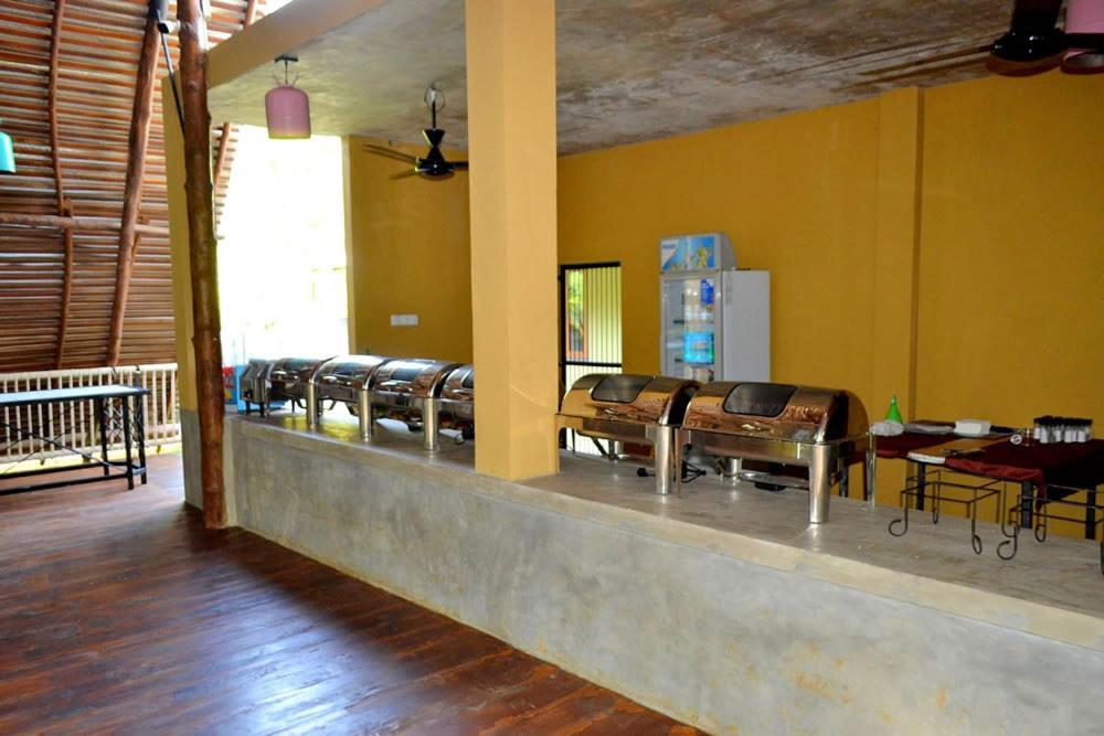 Kottawatta River Bank Resort Udawalawe Esterno foto