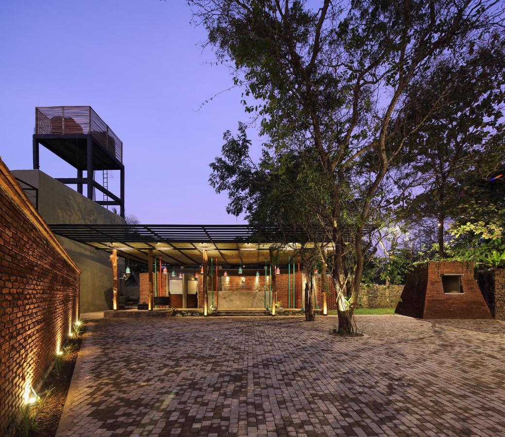 Kottawatta River Bank Resort Udawalawe Esterno foto